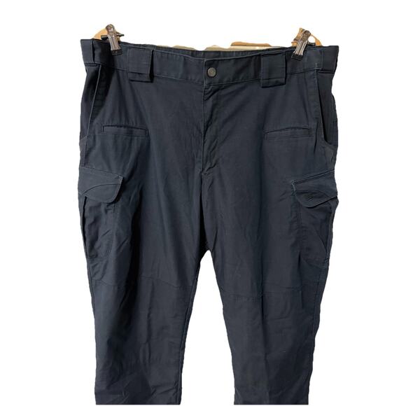 5.11 Tactical Pants Men’s Size 40x31 Cargo Navy Blue Polyester Cotton Blend - Picture 2 of 16